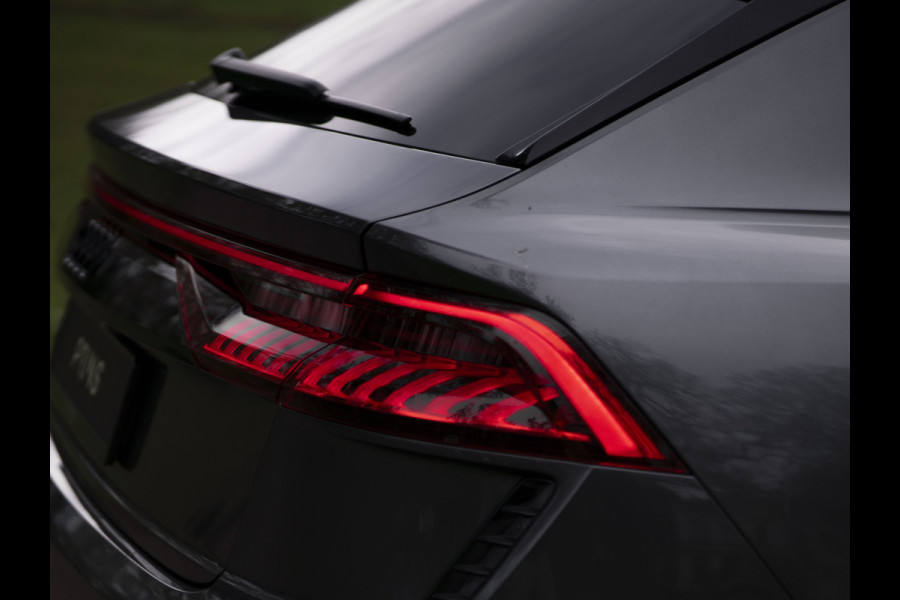Audi RS Q8 Quattro | B&O Advanced 3D | RS Dynamic | Keramisch | ABT velgen | 1e eig | Pano | Massage | Stoelventilatie