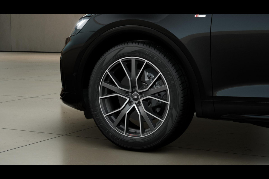 Audi Q5 50 TFSI e S edition Competition panoramadak, assistentie pakket parking, lendesteunen, variable hoofdsteunen