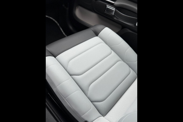 Citroën C3 1.2 PureTech ELLE Edition Camera Leder Automaat