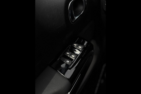 Citroën C3 1.2 PureTech ELLE Edition Camera Leder Automaat