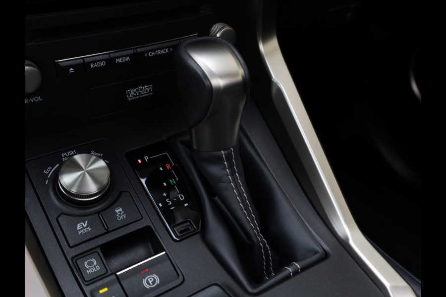Lexus NX 300h AWD President | Mark Levinson | Panoramadak | Trekhaak