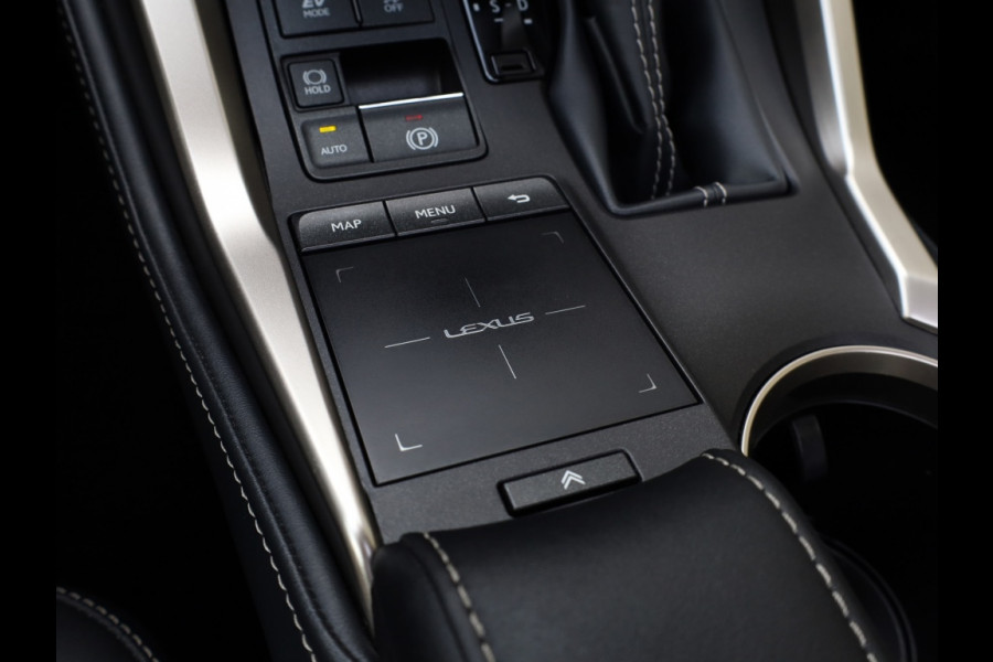 Lexus NX 300h AWD President | Mark Levinson | Panoramadak | Trekhaak
