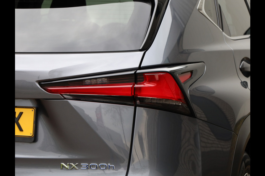 Lexus NX 300h AWD President | Mark Levinson | Panoramadak | Trekhaak