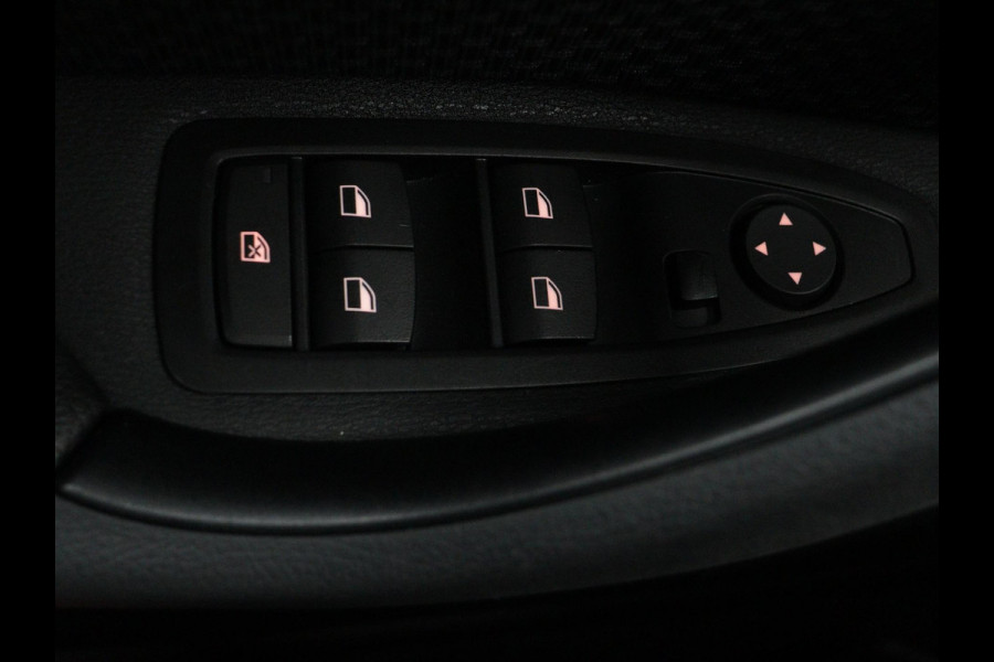 BMW X1 xDrive25e Plug-In Hybrid NAVI LED CLIMA CRUISE TREKHAAK