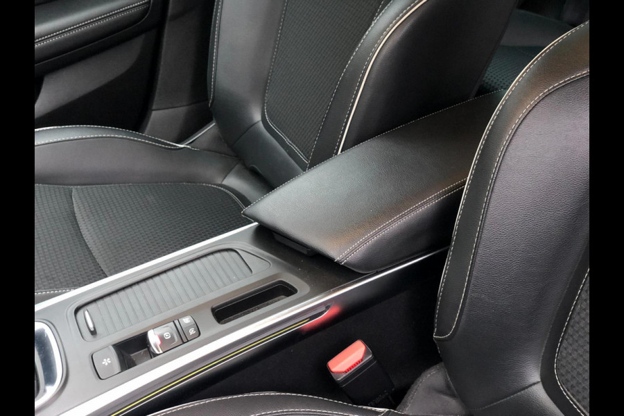 Renault Mégane 1.3 TCe Bose | Navi, Carplay/Android, Camera, Cruise, Sfeerverl., Climate | Dealeronderhouden | NAP |