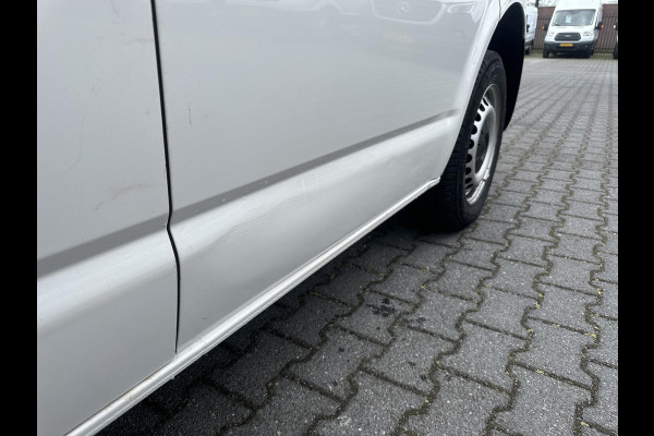 Volkswagen Transporter 2.0 TDI L2H1*AIRCO*NAVI*BLUETOOTH*HAAK*BETIMMERING