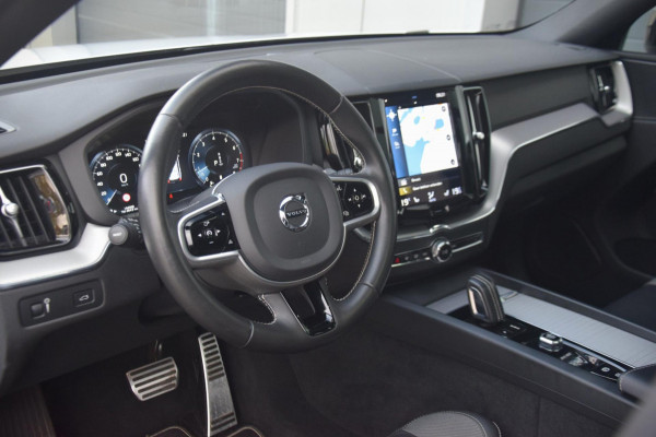 Volvo XC60 2.0 B5 R-Design Panoramadak