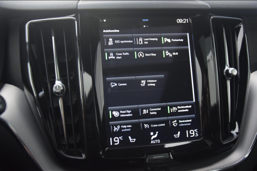 Volvo XC60 2.0 B5 R-Design Panoramadak