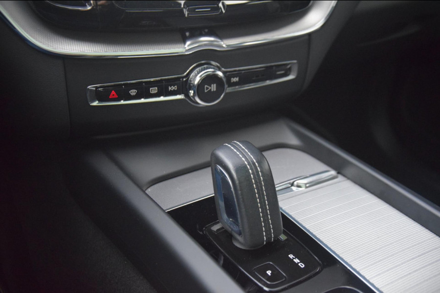 Volvo XC60 2.0 B5 R-Design Panoramadak