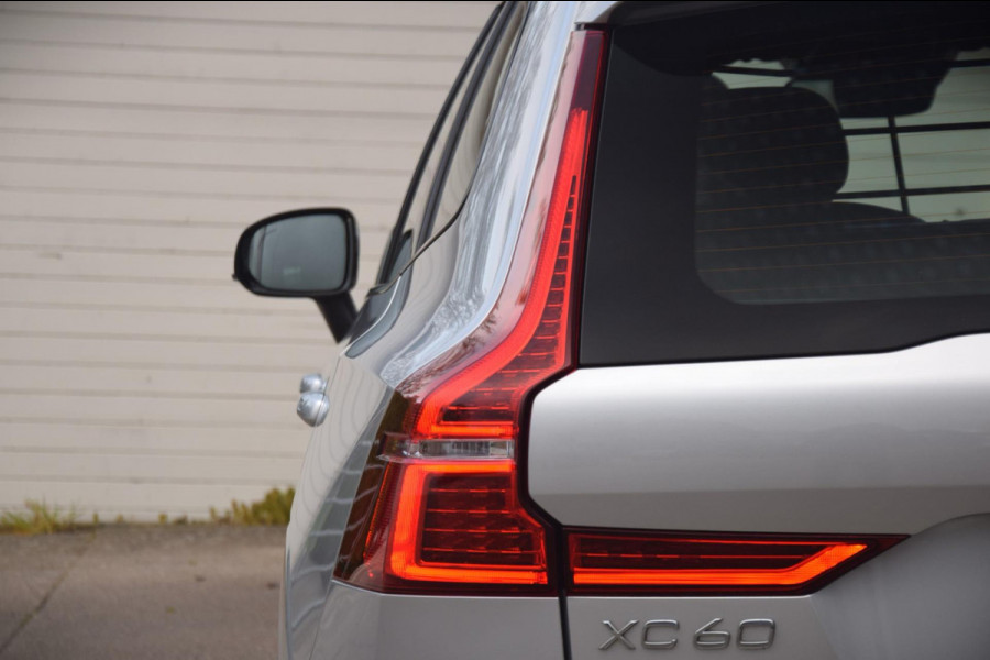 Volvo XC60 2.0 B5 R-Design Panoramadak