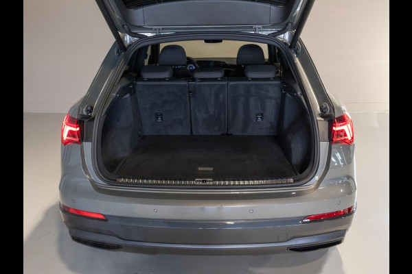 Audi Q3 35 TFSI Pro Line business / 150pk / Dodehoek herkenning / Stoelverwarming / Achteruitrij camera /