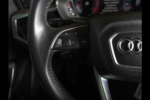 Audi Q3 35 TFSI Pro Line business / 150pk / Dodehoek herkenning / Stoelverwarming / Achteruitrij camera /