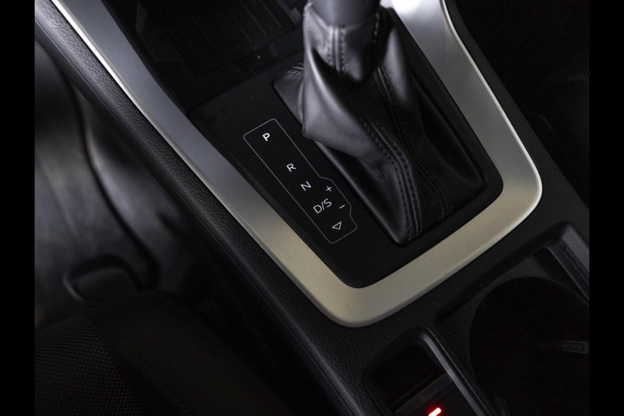 Audi Q3 35 TFSI Pro Line business / 150pk / Dodehoek herkenning / Stoelverwarming / Achteruitrij camera /