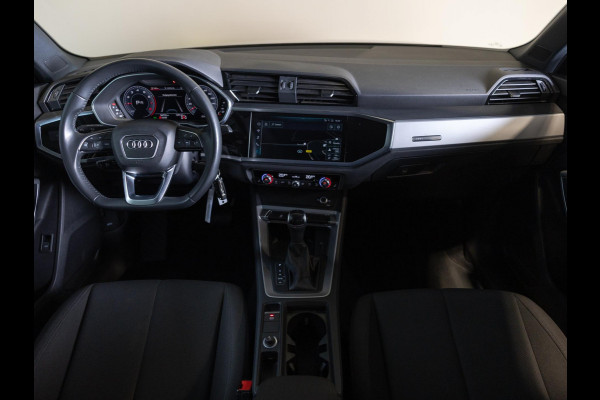 Audi Q3 35 TFSI Pro Line business / 150pk / Dodehoek herkenning / Stoelverwarming / Achteruitrij camera /
