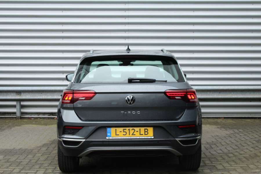 Volkswagen T-Roc 1.5 TSI 150pk Sport DSG7 NL-Auto NAP 43.290km Clima Cruise Navi Carplay Camera 17"LMV Afn. Trekhaak 1500kg