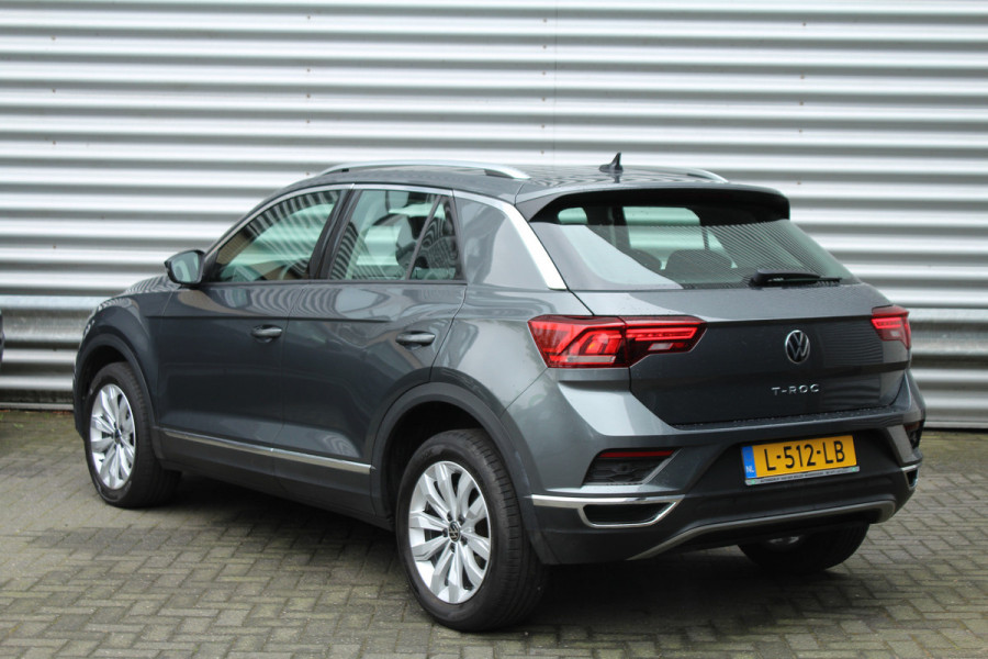 Volkswagen T-Roc 1.5 TSI 150pk Sport DSG7 NL-Auto NAP 43.290km Clima Cruise Navi Carplay Camera 17"LMV Afn. Trekhaak 1500kg