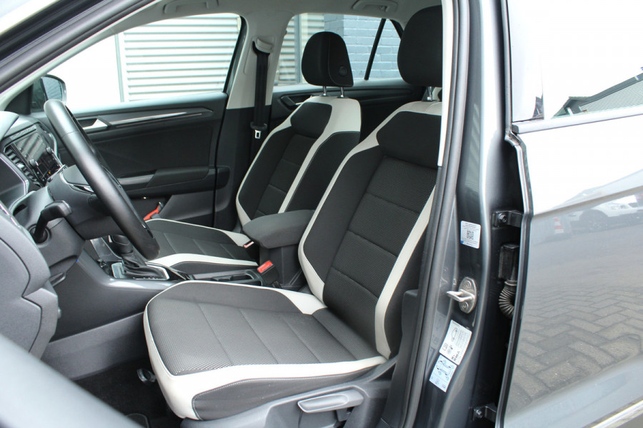 Volkswagen T-Roc 1.5 TSI 150pk Sport DSG7 NL-Auto NAP 43.290km Clima Cruise Navi Carplay Camera 17"LMV Afn. Trekhaak 1500kg