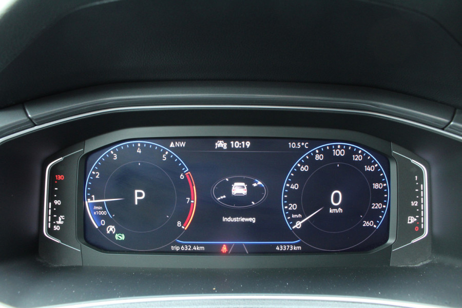 Volkswagen T-Roc 1.5 TSI 150pk Sport DSG7 NL-Auto NAP 43.290km Clima Cruise Navi Carplay Camera 17"LMV Afn. Trekhaak 1500kg