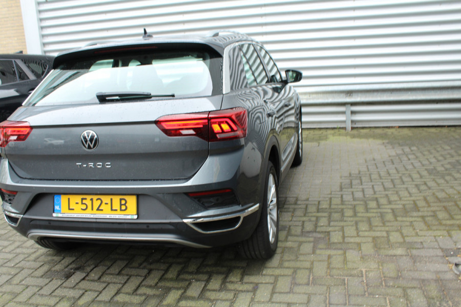 Volkswagen T-Roc 1.5 TSI 150pk Sport DSG7 NL-Auto NAP 43.290km Clima Cruise Navi Carplay Camera 17"LMV Afn. Trekhaak 1500kg