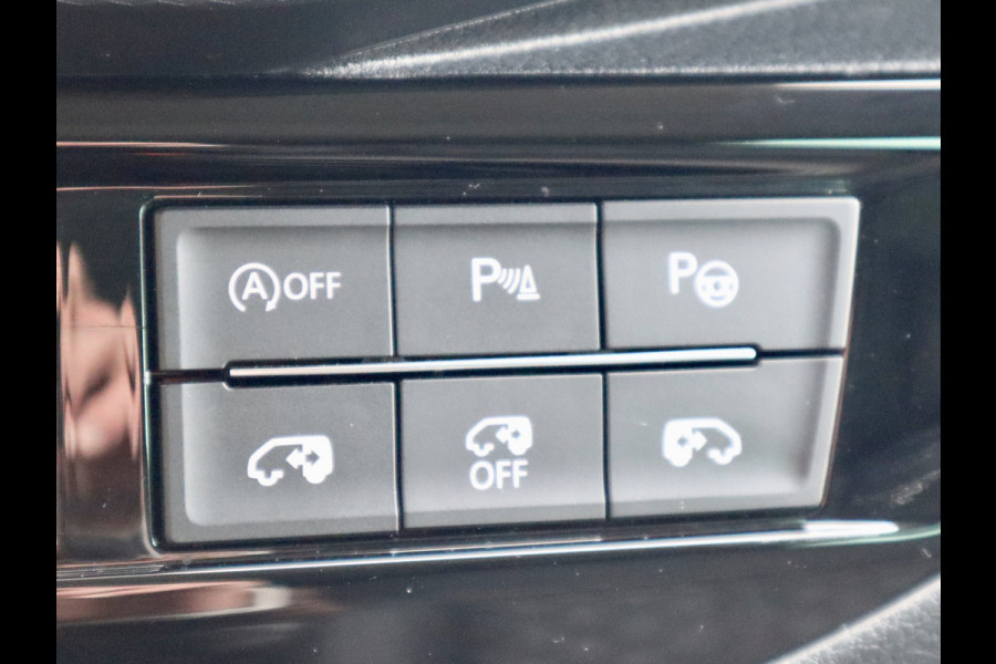 Volkswagen Transporter 2.0 TDI 204PK CARAVELLE LUXE DUBBELE CABINE