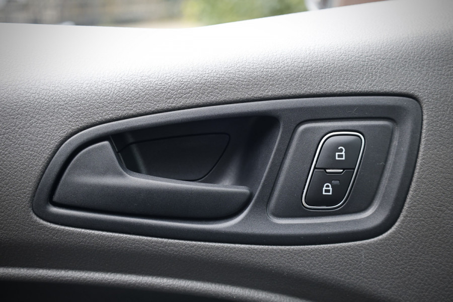 Ford Transit Connect 1.0 Ecoboost 100 PK | Stoelverwarming | PDC V+A | Airco | Schuifdeur | Bluetooth | BPM Vrij | Nieuwe APK | Onderhoudsbeurt
