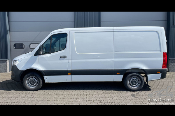 Mercedes-Benz Sprinter 316 L2 H1 Automaat Trekhaak Airco 2800 kg Trekhaak Inrichting 163pk Camera Navi Leder BPM Vrij