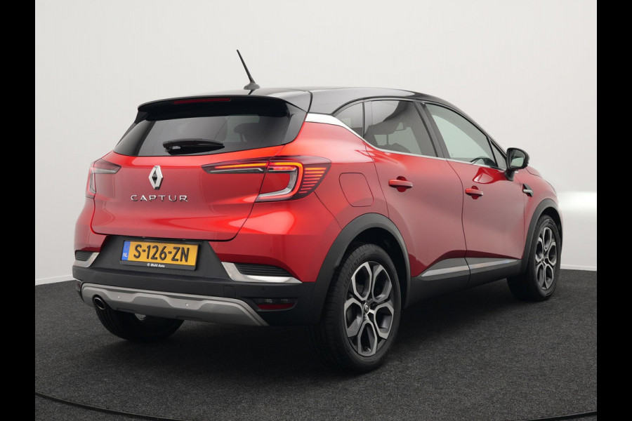Renault Captur 1.3 TCe 140 Intens Automaat | Apple Carplay | Sportstoelen | Navigatie | Camera | DAB | L.M. 18" | Cruise Control |