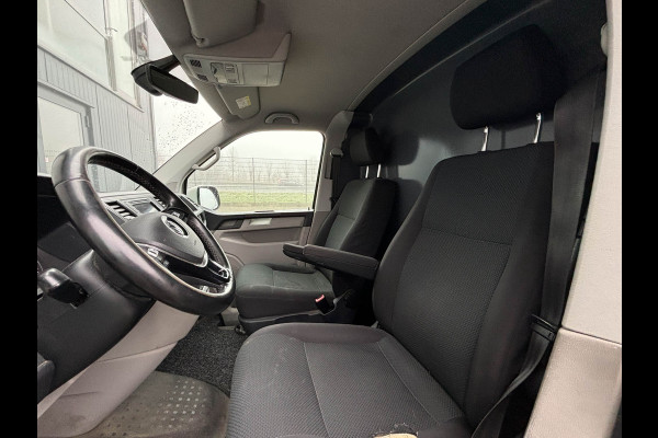 Volkswagen Transporter T6 Transporter Koelwagen Dag & Nacht Automaat APK - December 2025. Direct leverbaar!