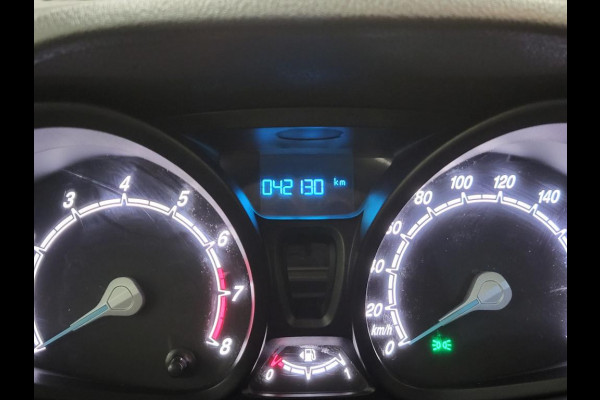 Ford Transit Courier 1.0EcoBoost Benzine!