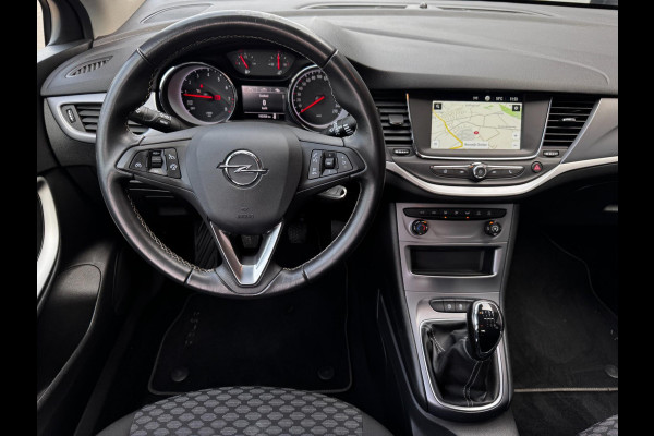 Opel Astra 1.2 Business Edition / 110 PK / Navigatie / Cruise Control / Parkeersensoren / NED-Astra