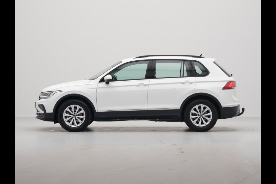 Volkswagen Tiguan 1.5 TSI 130pk Life Business Navigatie Trekhaak Stoelverwarming Acc 83