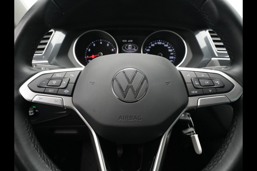 Volkswagen Tiguan 1.5 TSI 130pk Life Business Navigatie Trekhaak Stoelverwarming Acc 83