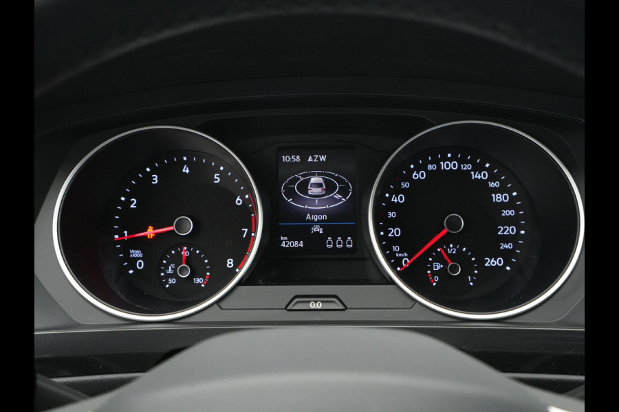 Volkswagen Tiguan 1.5 TSI 130pk Life Business Navigatie Trekhaak Stoelverwarming Acc 83