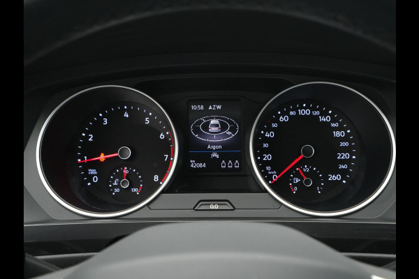 Volkswagen Tiguan 1.5 TSI 130pk Life Business Navigatie Trekhaak Stoelverwarming Acc 83
