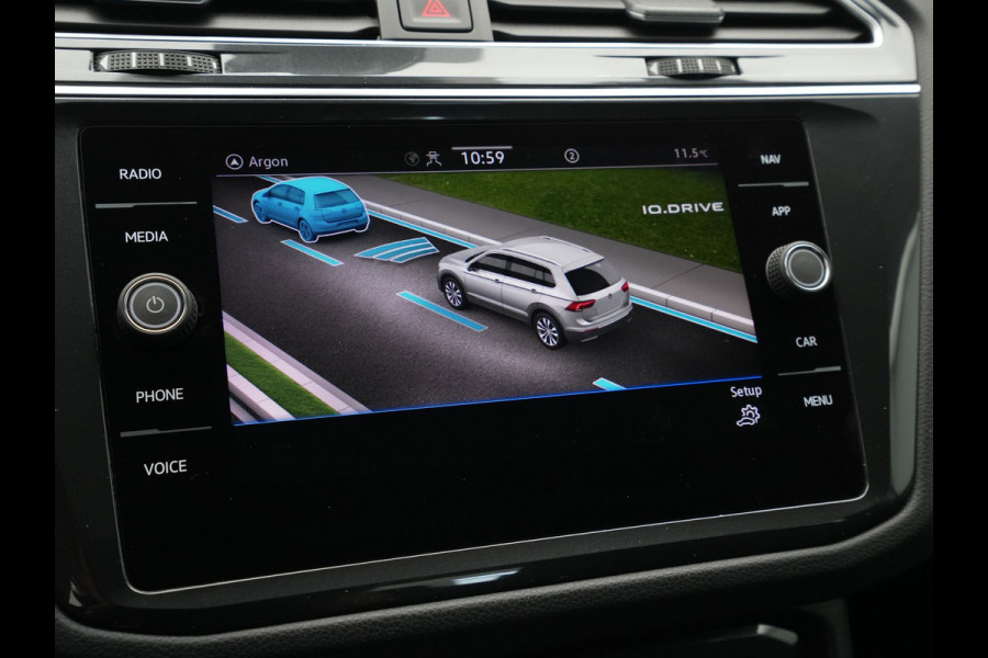 Volkswagen Tiguan 1.5 TSI 130pk Life Business Navigatie Trekhaak Stoelverwarming Acc 83