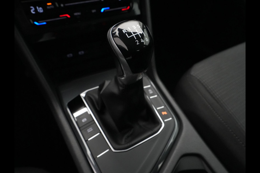 Volkswagen Tiguan 1.5 TSI 130pk Life Business Navigatie Trekhaak Stoelverwarming Acc 83