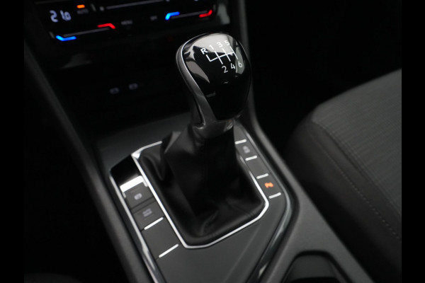 Volkswagen Tiguan 1.5 TSI 130pk Life Business Navigatie Trekhaak Stoelverwarming Acc 83