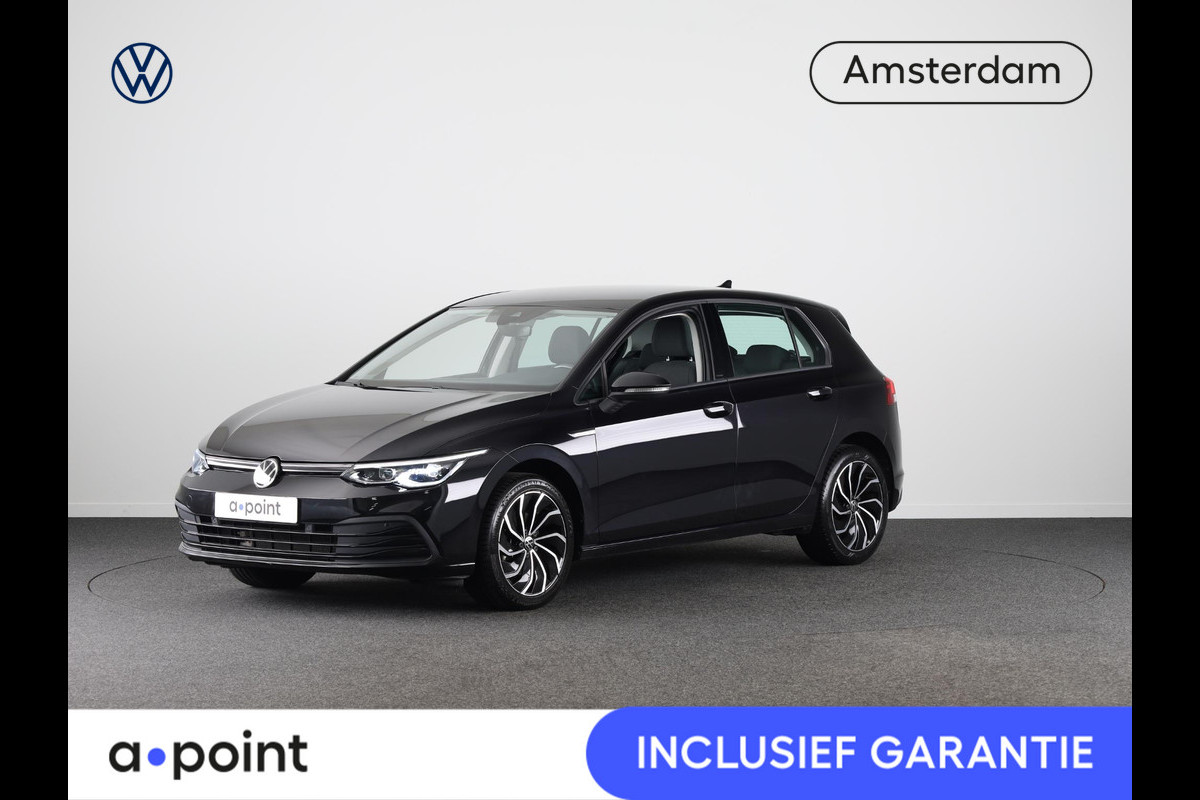 Volkswagen Golf 1.5 TSI Life 130 pk | Navigatie | Parkeersensoren | Adaptieve cruise control | Stoelverwarming | Apple Carplay/Android Auto |