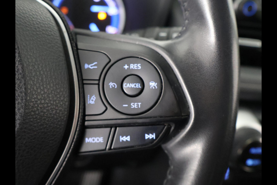 Toyota RAV4 2.5 HYBRID 4WD BUSINESS BLEULINE BI-TONE AWD. NAVI.CARPLAY.PDC.1650 KG TREKGEWICHT. GARANTIE TOT 2030!