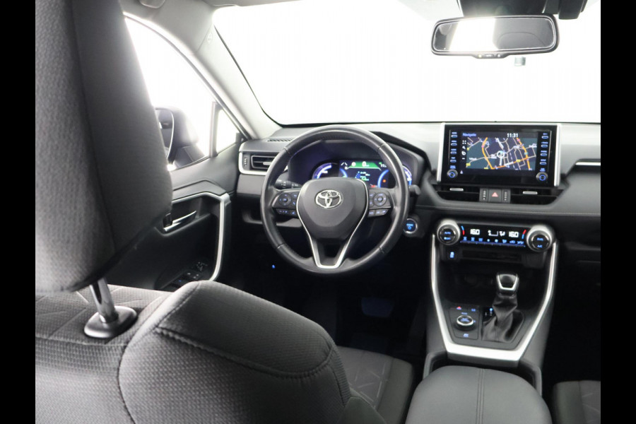 Toyota RAV4 2.5 HYBRID 4WD BUSINESS BLEULINE BI-TONE AWD. NAVI.CARPLAY.PDC.1650 KG TREKGEWICHT. GARANTIE TOT 2030!