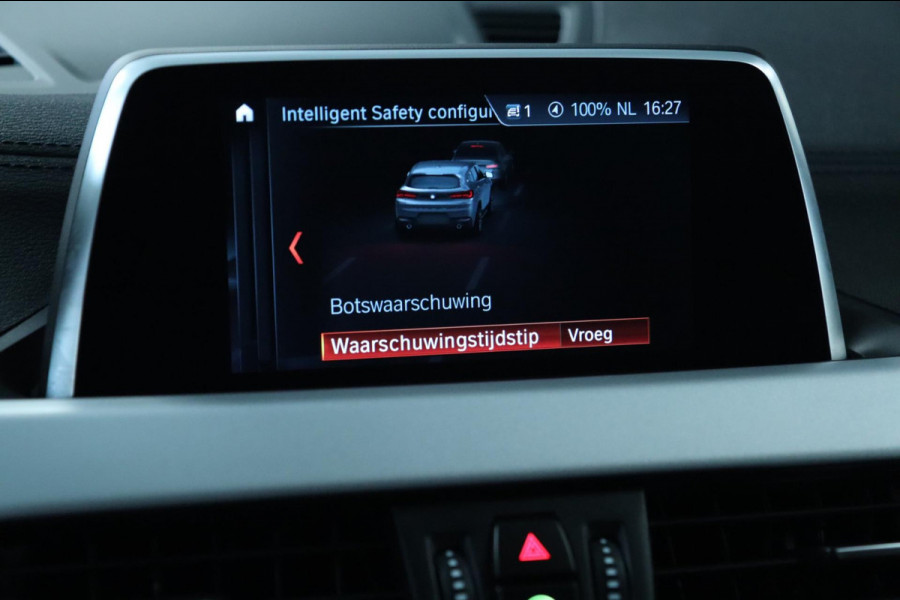 BMW X2 SDrive18i / LED / CRUISE / LEDER / PDC V+A / NAVI