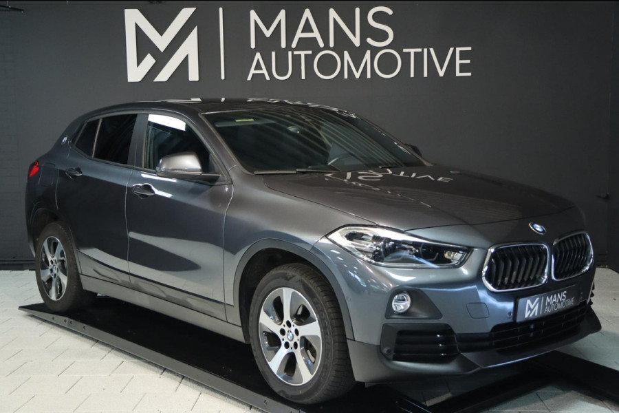 BMW X2 SDrive18i / LED / CRUISE / LEDER / PDC V+A / NAVI