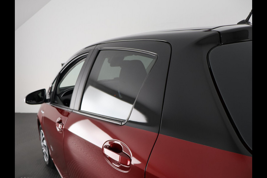 Toyota Yaris 1.5 HYBRID AUTOMAAT BI-TONE EDITION NAVI.CLIMA. CRUISE GARANTIE TOT 2-2028*