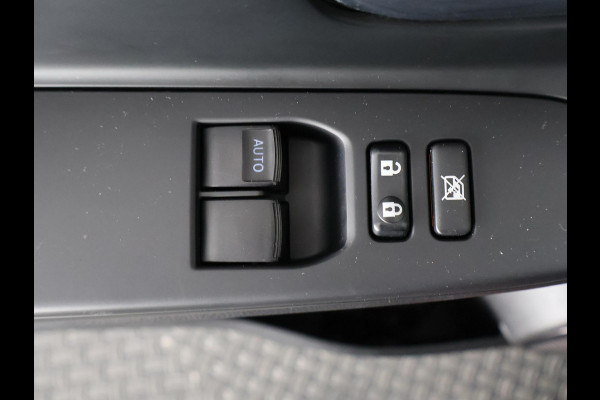 Toyota Yaris 1.5 HYBRID AUTOMAAT BI-TONE EDITION NAVI.CLIMA. CRUISE GARANTIE TOT 2-2028*