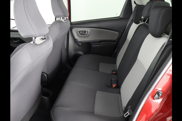 Toyota Yaris 1.5 HYBRID AUTOMAAT BI-TONE EDITION NAVI.CLIMA. CRUISE GARANTIE TOT 2-2028*
