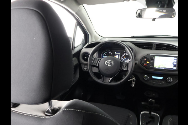 Toyota Yaris 1.5 HYBRID AUTOMAAT BI-TONE EDITION NAVI.CLIMA. CRUISE GARANTIE TOT 2-2028*