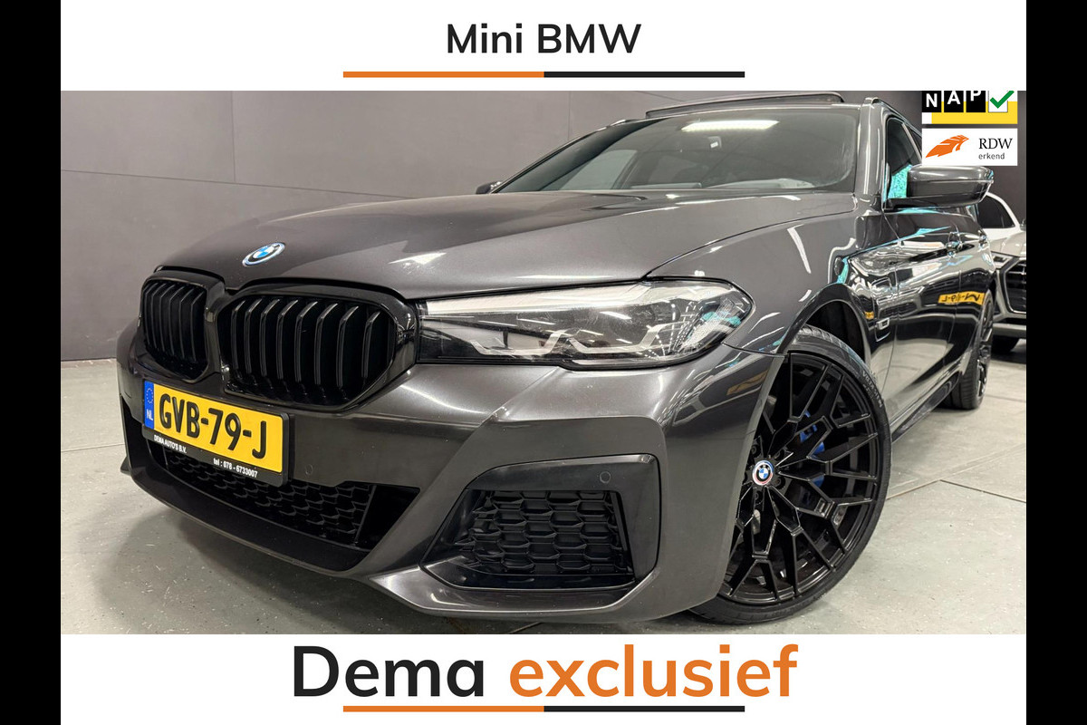 BMW 5 Serie Touring 530e M-SPORT 20'' PANO/NAVI/CAM/DAB/CARPLAY/ECC/PDC/CRUISE/// BMW 5 Serie Touring 530e M-SPORT 20'' PANO/NAVI/CAM/DAB/CARPLAY/ECC/PDC/CRUISE///