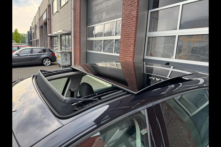 Volkswagen Golf 1.5 TSI 150PK IQ LED ACC Pano Carplay Navi