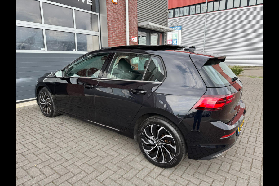 Volkswagen Golf 1.5 TSI 150PK IQ LED ACC Pano Carplay Navi