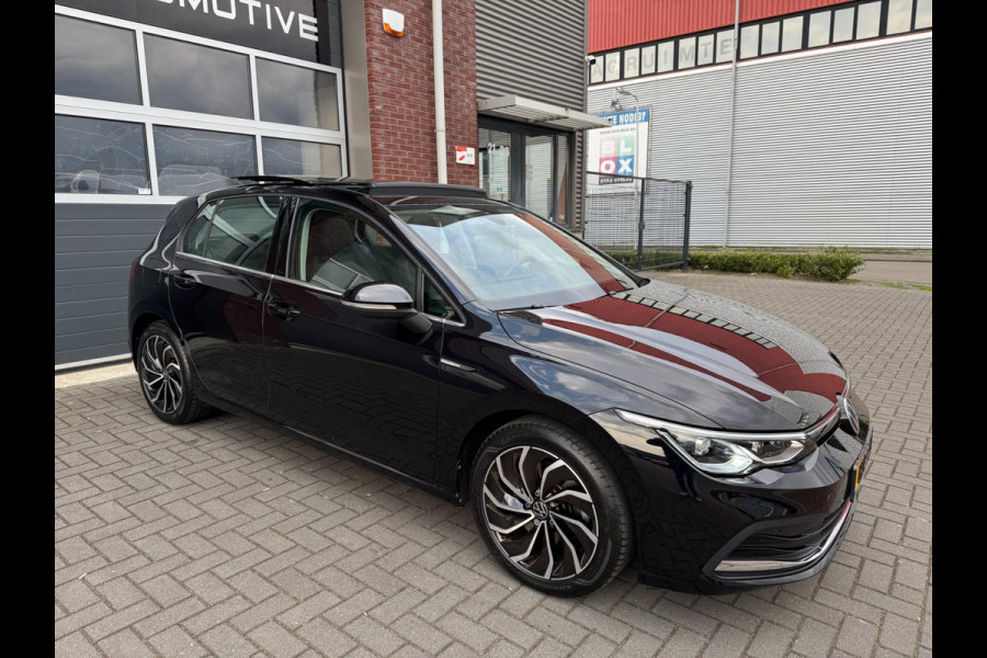 Volkswagen Golf 1.5 TSI 150PK IQ LED ACC Pano Carplay Navi
